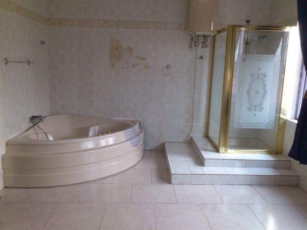 โรงแรมทรีเบกา อักกรา ภายนอก รูปภาพ