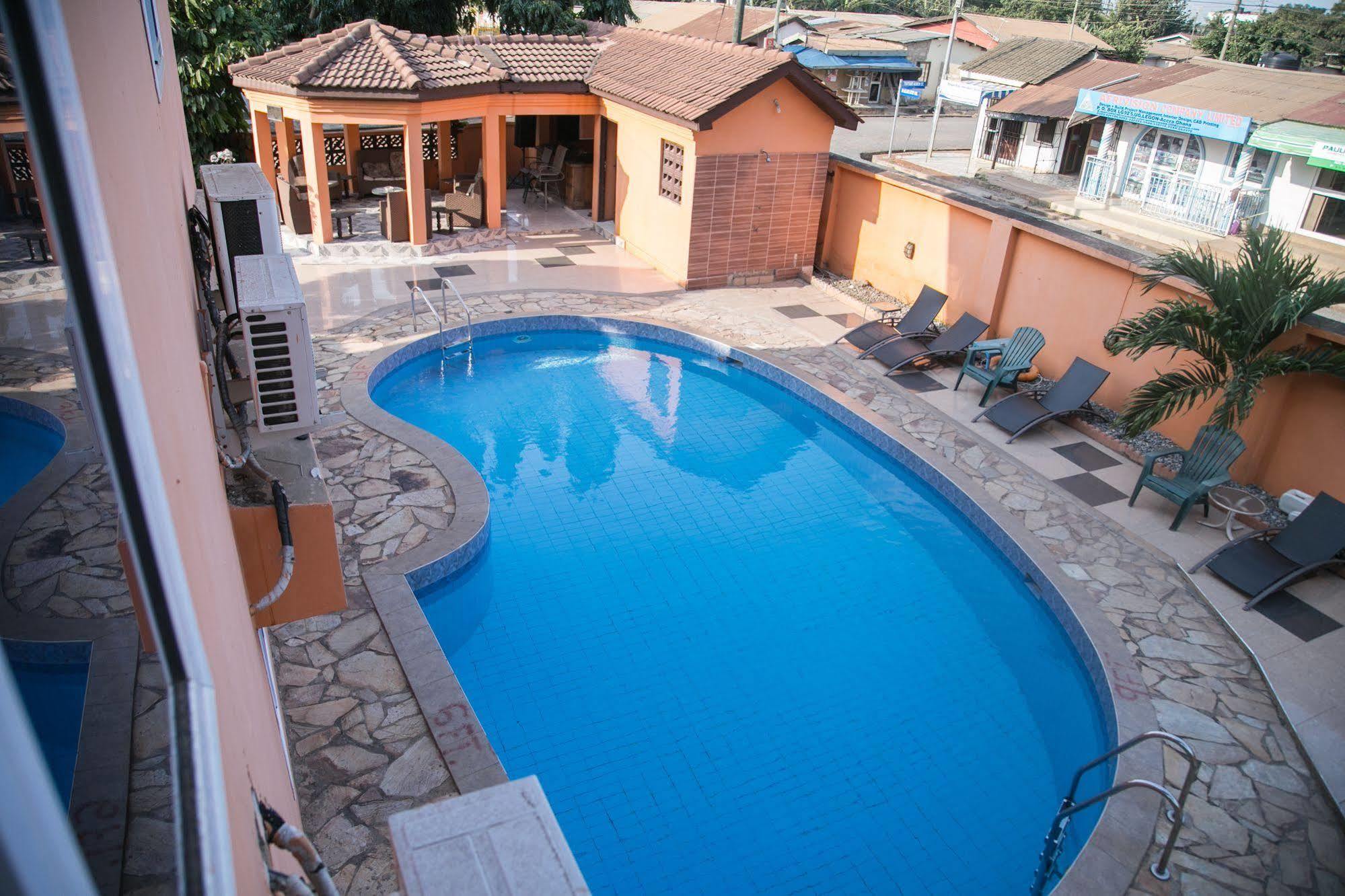 โรงแรมทรีเบกา อักกรา ภายนอก รูปภาพ
